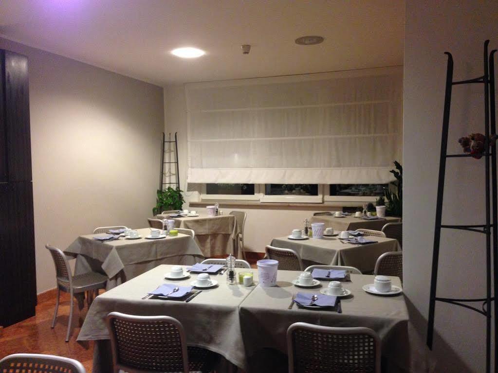 Hotel Al Caval Torri Del Benaco Eksteriør billede